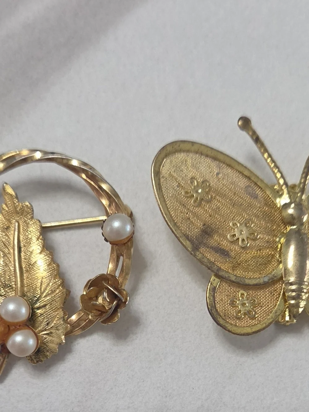 N/A elegant gold